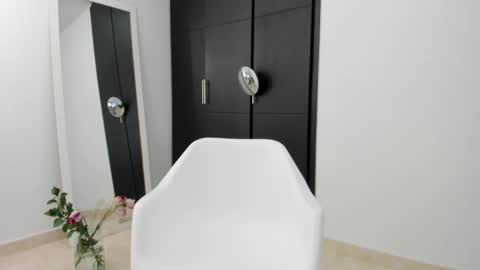 Snapshot of vandalovee chatting on March 12, 2025, 5:13 am Babi Alu online show from March 12, 2025, 5:13 am