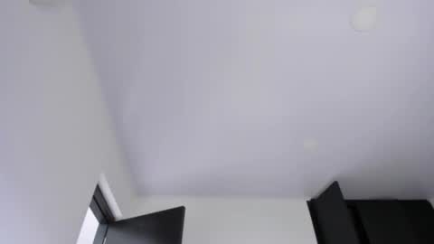 Snapshot of vandalovee chatting on September 24, 2025, 11:57 am Babi Alu online show from September 24, 2025, 11:57 am