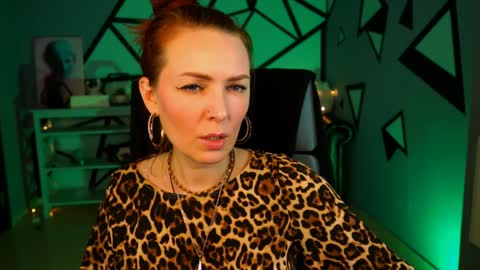 Snapshot of vandarossi chatting on December 8, 2024, 11:24 am Vanda online show from December 8, 2024, 11:24 am