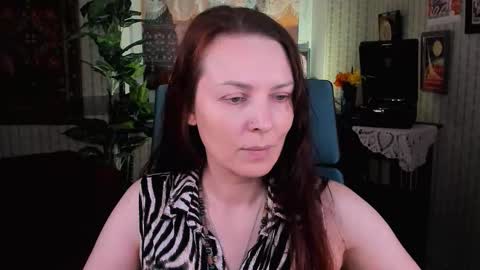 Snapshot of vandarossi chatting on September 13, 2025, 10:26 am Vanda online show from September 13, 2025, 10:26 am
