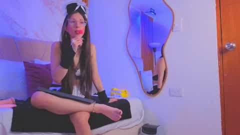 vane_coral online show from March 29, 2026, 3:01 pm