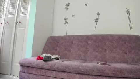 Vanessa online show from October 26, 2025, 12:33 pm