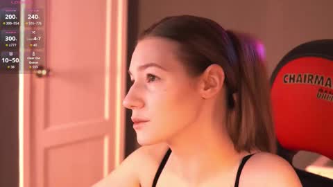 Snapshot of vanessa__lui chatting on February 21, 2026, 10:27 am Vanessa online show from February 21, 2026, 10:27 am