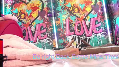 Snapshot of vanessa_love chatting on May 7, 2026, 3:28 pm Vanessa online show from May 7, 2026, 3:28 pm