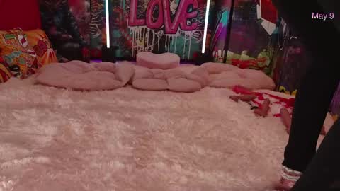 Snapshot of vanessa_love chatting on May 9, 2026, 6:46 pm Vanessa online show from May 9, 2026, 6:46 pm