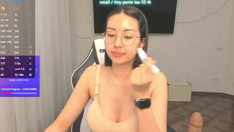 Vanessa online show from April 8, 2026, 6:19 pm