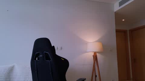 vanessa online show from December 7, 2024, 1:03 am