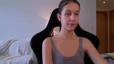 vanessa online show from January 4, 2025, 1:31 am