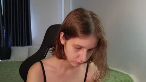 vanessa online show from September 20, 2025, 5:52 am