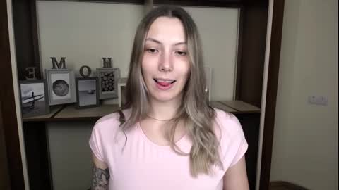 Vanessa online show from March 3, 2026, 5:41 pm