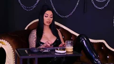 Miss Vanessa online show from March 11, 2026, 8:59 pm