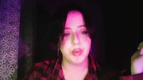 vanessashadow online show from December 22, 2025, 6:05 pm