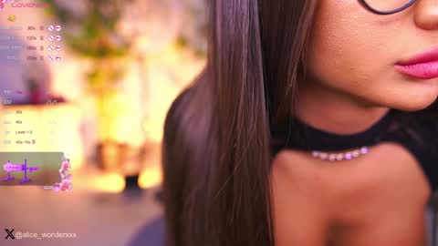 Vanessa Simon online show from January 26, 2025, 9:29 am