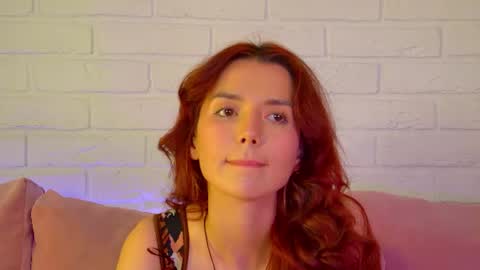 VanessaVienne online show from June 12, 2026, 4:28 pm