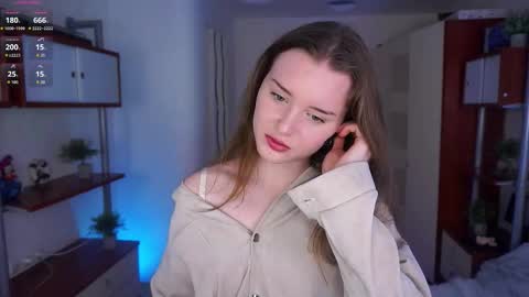 Luna online show from January 7, 2026, 6:21 pm