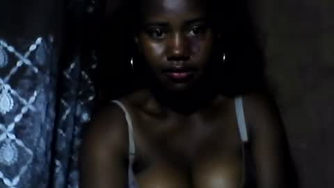 vaniah321 online show from January 8, 2025, 9:10 am