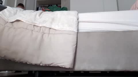 vanici74 online show from February 28, 2025, 4:10 pm