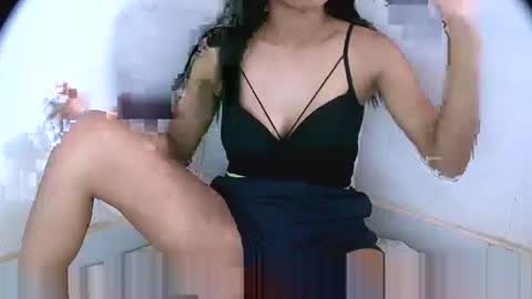 vanih27 online show from February 23, 2026, 9:28 am