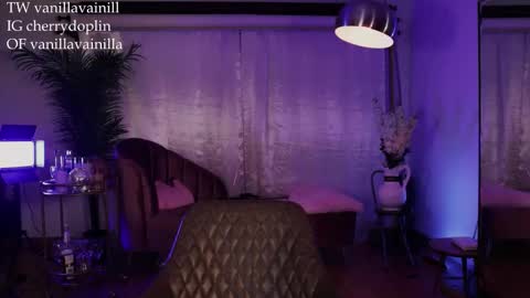 Snapshot of vanilla_velvet chatting on December 5, 2025, 7:10 pm Annabet online show from December 5, 2025, 7:10 pm