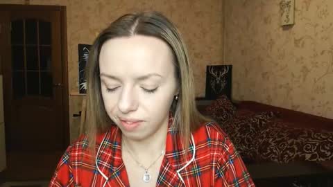 VanillaMuffin online show from February 18, 2025, 6:37 am