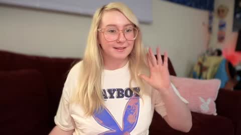 vanillapuddingpie online show from February 3, 2025, 1:09 am