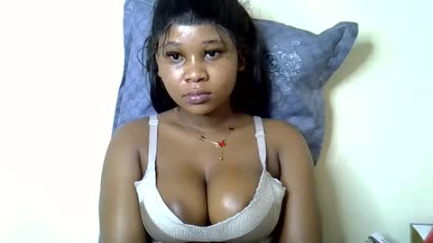 vanillavenus online show from September 26, 2025, 11:42 pm