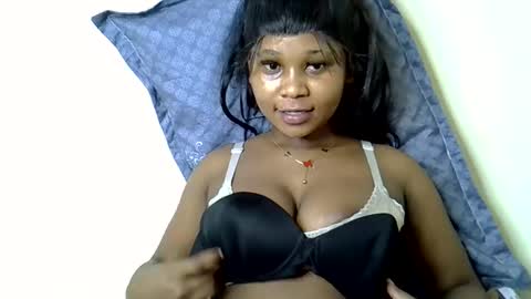 vanillavenus online show from September 27, 2025, 1:05 pm