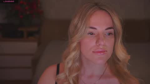 Sophie online show from January 9, 2026, 2:25 am