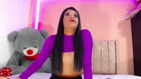 vannesa01 online show from December 4, 2024, 7:12 pm