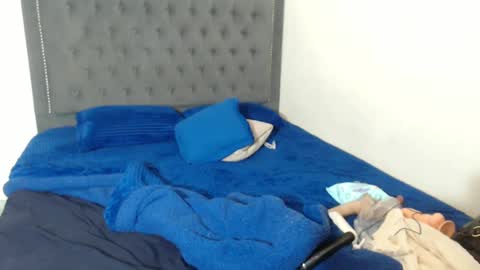 Vannesa online show from December 19, 2024, 2:45 am