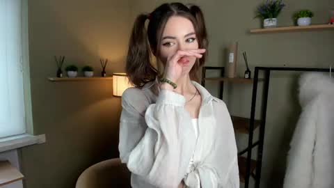 Charline online show from April 24, 2026, 9:56 am