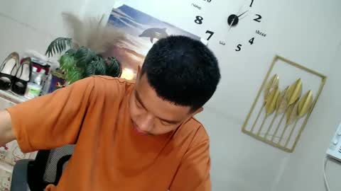 Snapshot of vanxxx2005 chatting on February 12, 2025, 9:22 pm vanxxx2005 online show from February 12, 2025, 9:22 pm