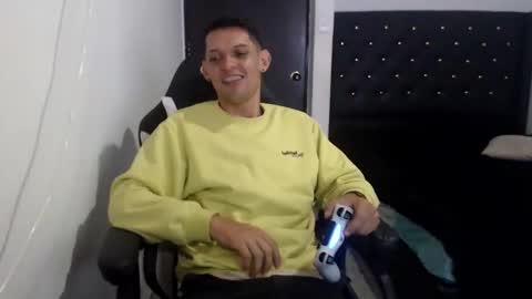 Andres online show from February 16, 2026, 2:51 am