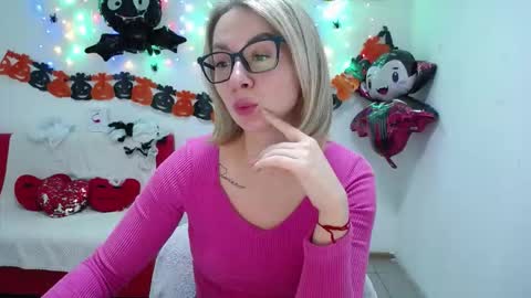 Snapshot of vasilisasii chatting on October 17, 2025, 8:06 am Vasilisa online show from October 17, 2025, 8:06 am