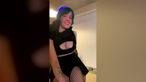 Vault Slut 111  online show from February 6, 2026, 7:34 am