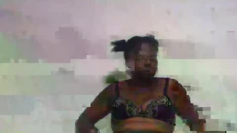 vayanah317 online show from October 6, 2025, 3:04 am