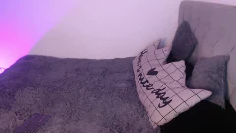 Vayolett Bass online show from December 20, 2024, 5:40 pm