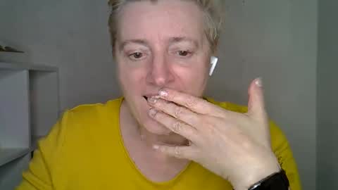 vea_motty online show from January 18, 2026, 8:23 pm