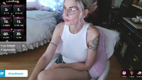 veafreeze online show from October 6, 2025, 6:11 am