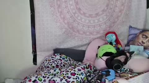 Veronica Lehane online show from December 31, 2024, 4:49 am