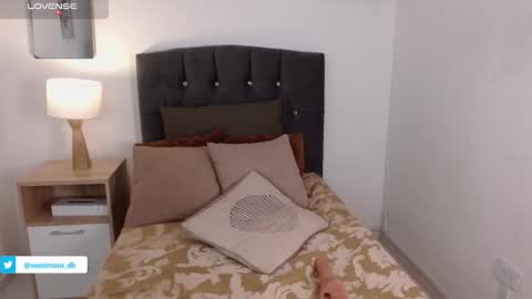 Vee Simons online show from February 7, 2025, 11:13 pm