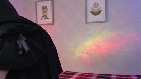 Vee Simons online show from October 24, 2025, 12:08 am