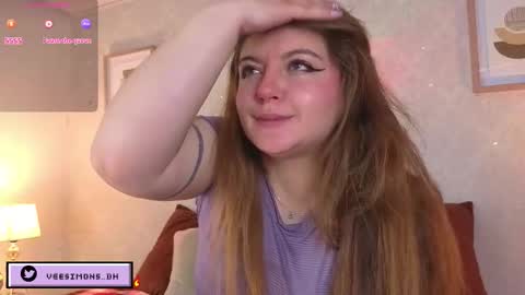 Vee Simons online show from February 21, 2026, 8:21 pm