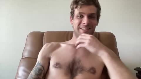 Snapshot of vegassangel chatting on May 1, 2026, 12:04 am Joeyyy online show from May 1, 2026, 12:04 am