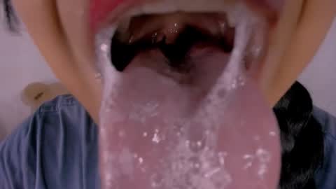 camila online show from November 13, 2025, 12:42 am