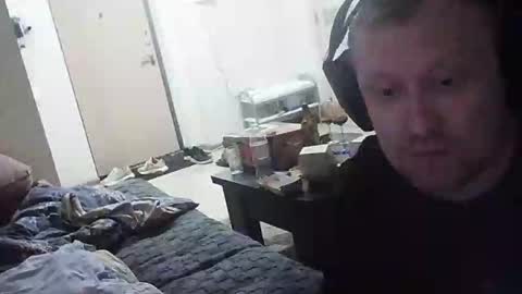 Snapshot of velikiibelyi17 chatting on February 22, 2026, 9:24 pm Deniel online show from February 22, 2026, 9:24 pm