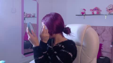 Snapshot of velinahoneyy chatting on May 29, 2026, 12:47 pm velinahoneyy online show from May 29, 2026, 12:47 pm