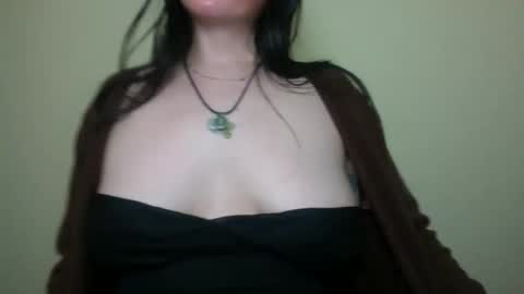 velira_ online show from January 15, 2026, 7:02 am