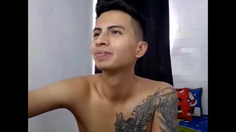 velk_hot1 online show from December 27, 2024, 4:21 pm