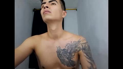 velk_hot1 online show from January 6, 2025, 11:52 pm